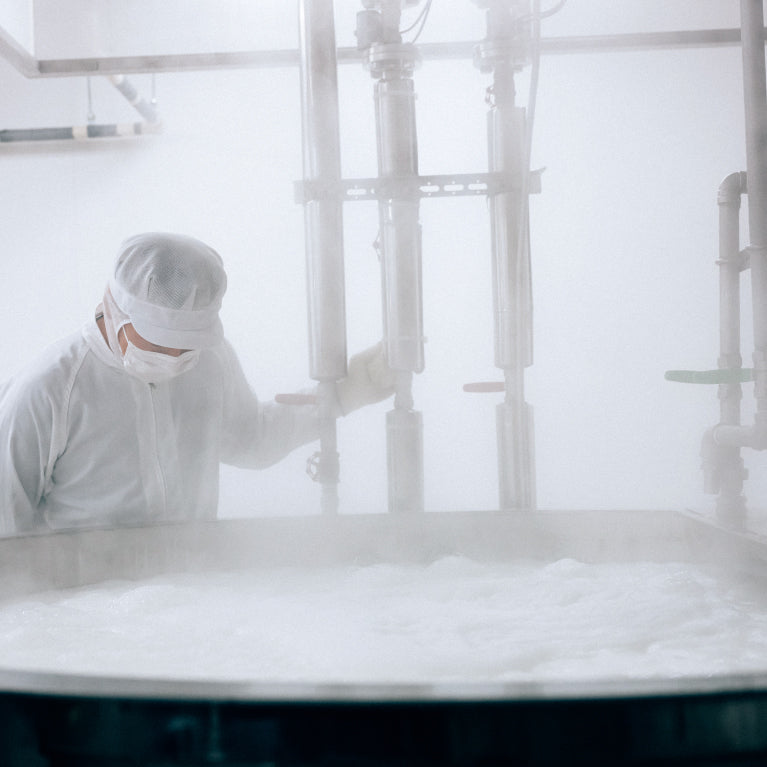 木村石鹸のこだわり - 01 今も職人が釜を焚く、石鹸成分へのこだわり